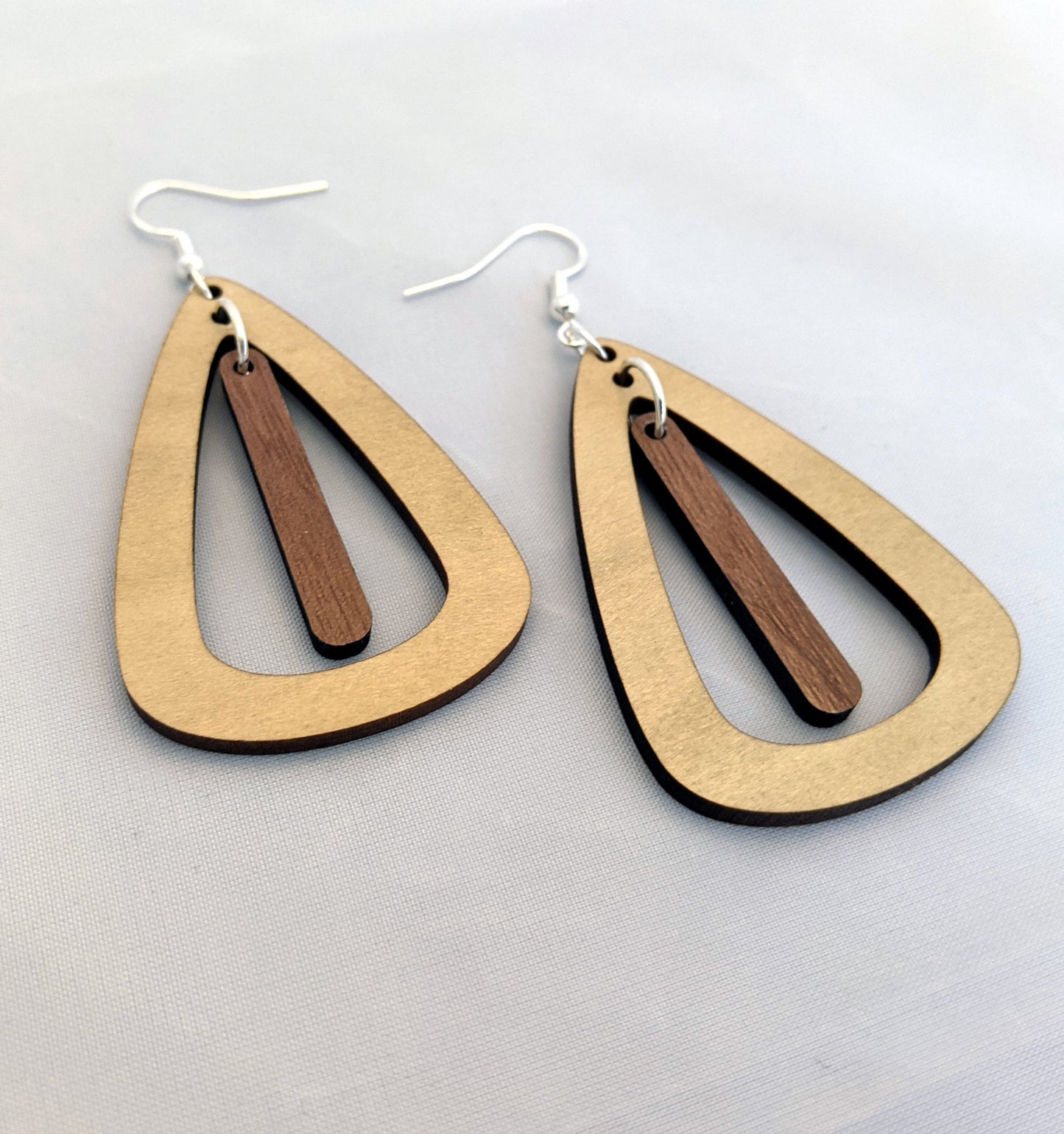 Teardrop Line Dangle Earrings