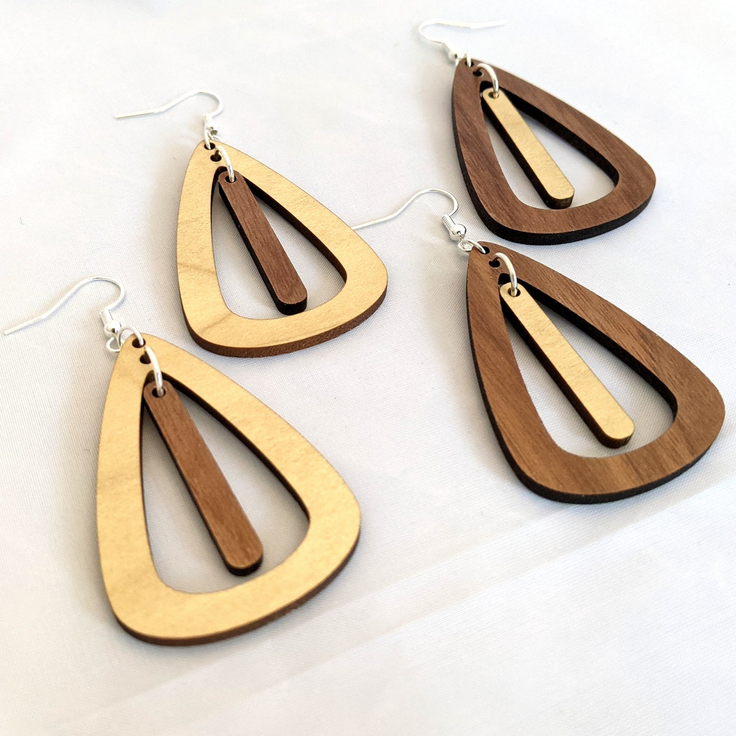 Teardrop Line Dangle Earrings