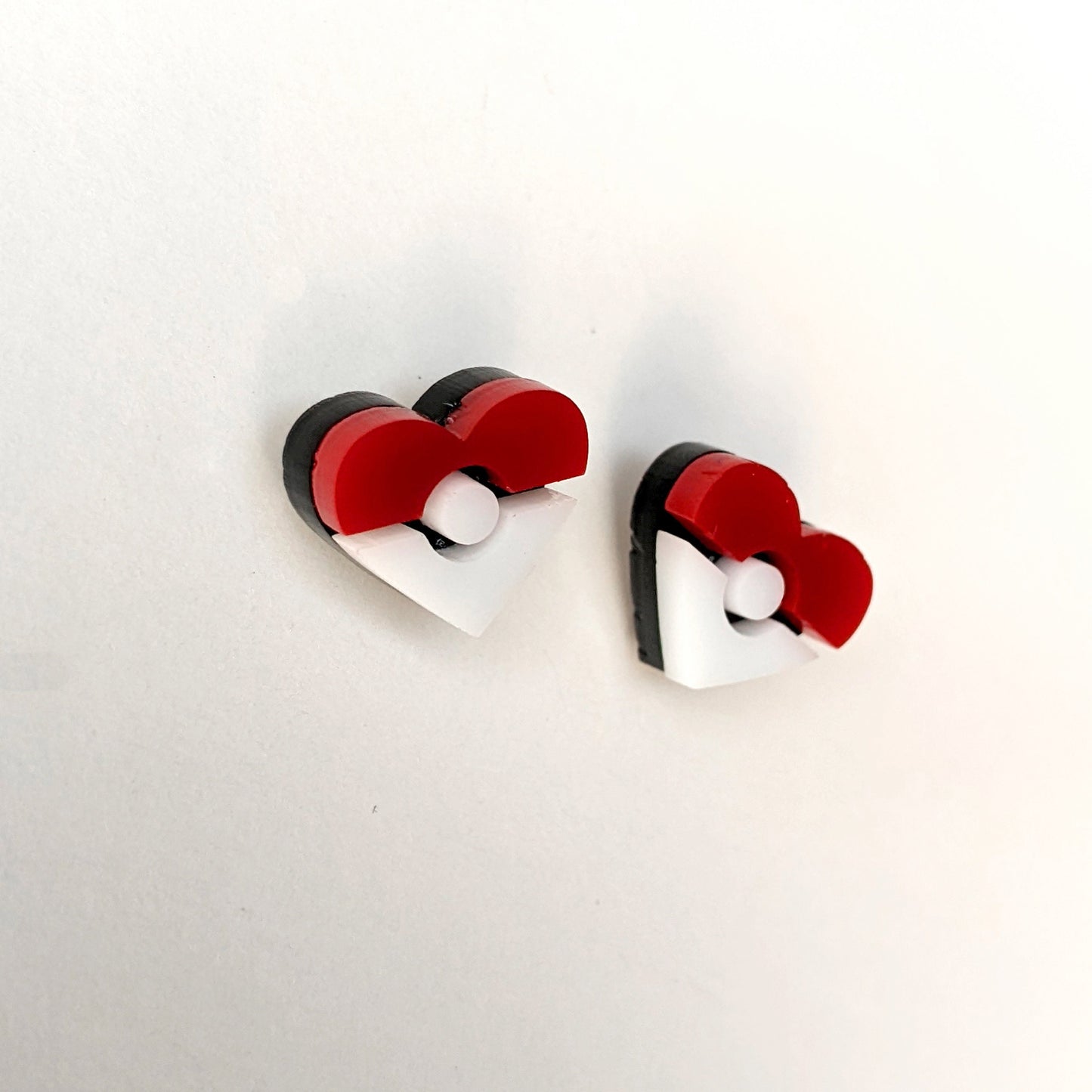 Poké Ball Heart Earrings (pokeball)